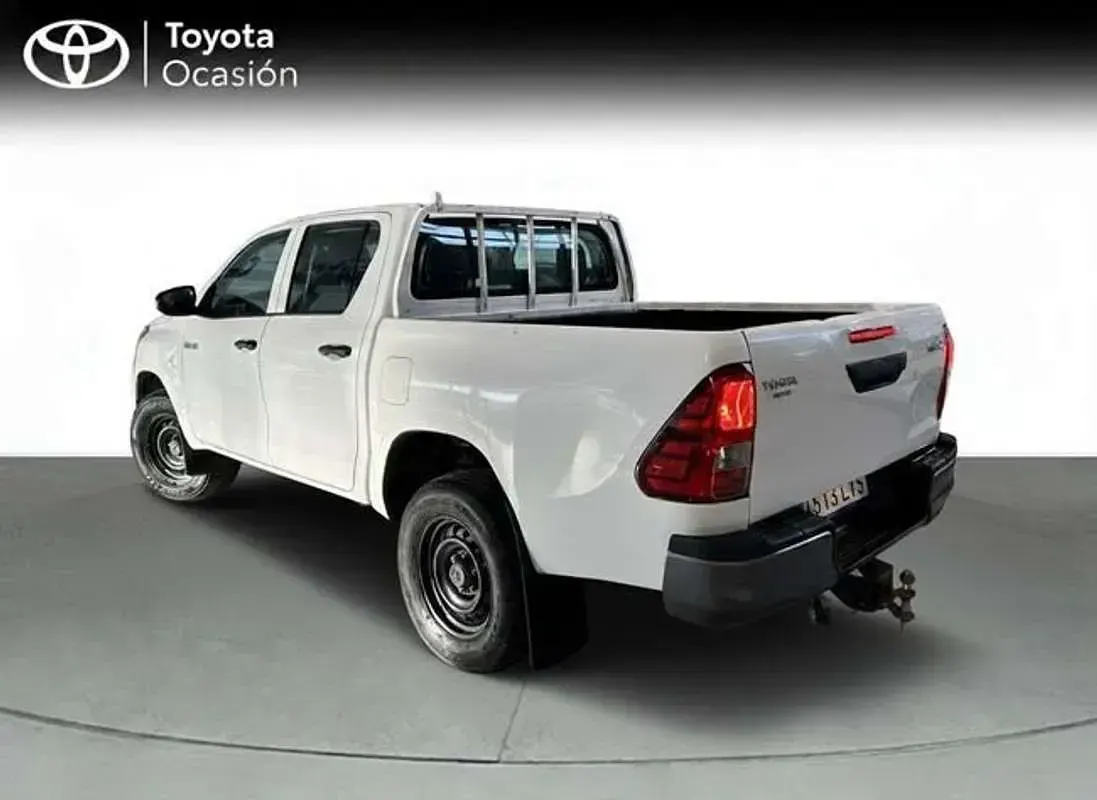 Usado Toyota HiLux 144 CV (105 kW) 2022 Blanco Pickup/Camioneta