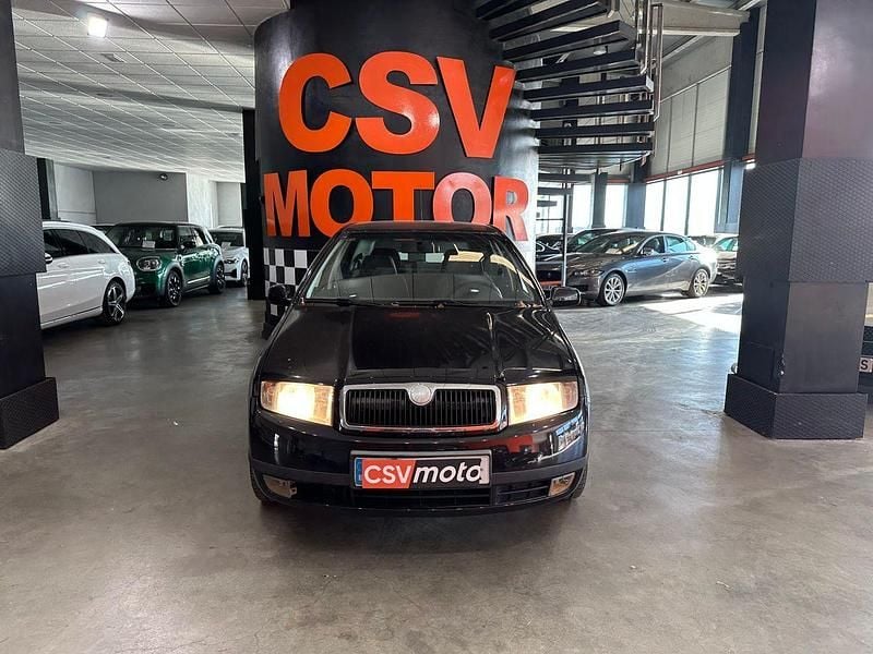 Usado Skoda Fabia Comfort 101 CV (74 kW) 2003 Negro Utilitario