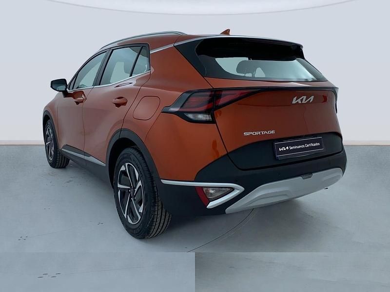 Usado Kia Sportage 150 CV (110 kW) 2022 Naranja SUV