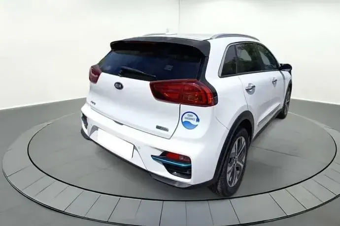 Usado Kia e-Niro 152 kW (207 CV) 2021 Blanco SUV