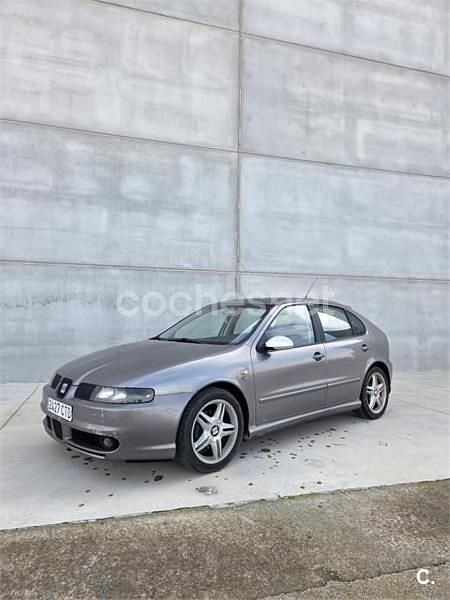 Usado Seat Leon FR 150 CV (110 kW) 2004 Beige Utilitario