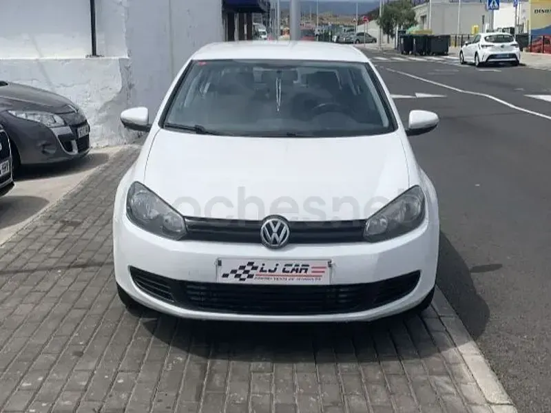 Usado VW Golf VI 90 CV (66 kW) 2011 Blanco Utilitario