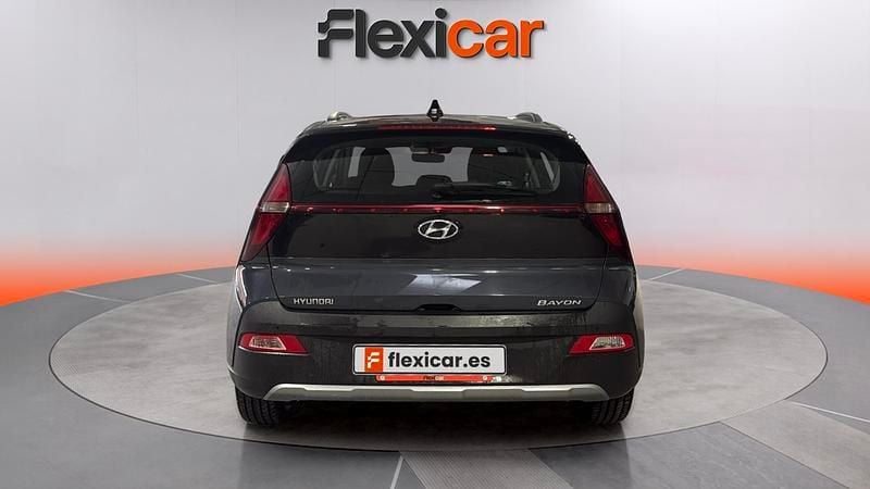 Usado Hyundai Bayon 84 CV (61 kW) 2023 Azul SUV