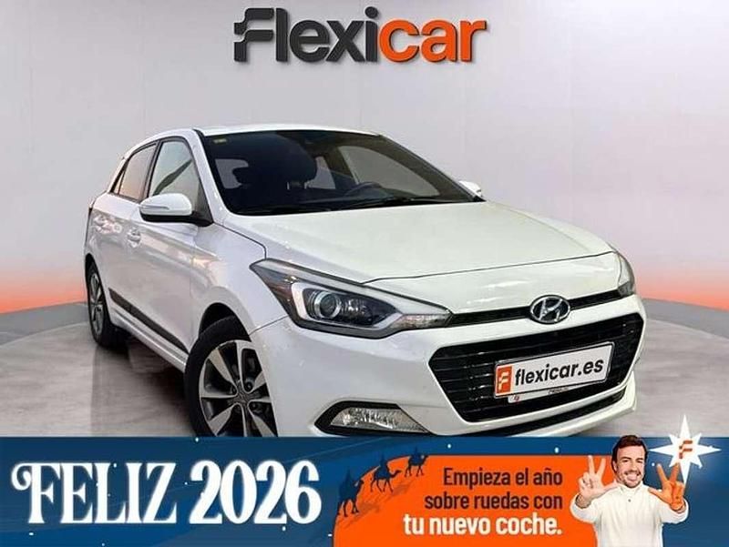 Blanco Usado 2018 Hyundai i20 Utilitario | 10.790 € (Precio justo) - Imagen 1/4