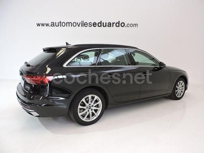 Usado Audi A4 Advanced Plus 136 CV (100 kW) 2023 Negro Familiar