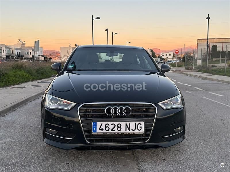 Usado Audi A3 Advanced 110 CV (80 kW) 2015 Negro Berlina