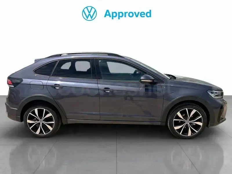 Usado VW Taigo R-line 115 CV (84 kW) 2025 Gris / plata SUV