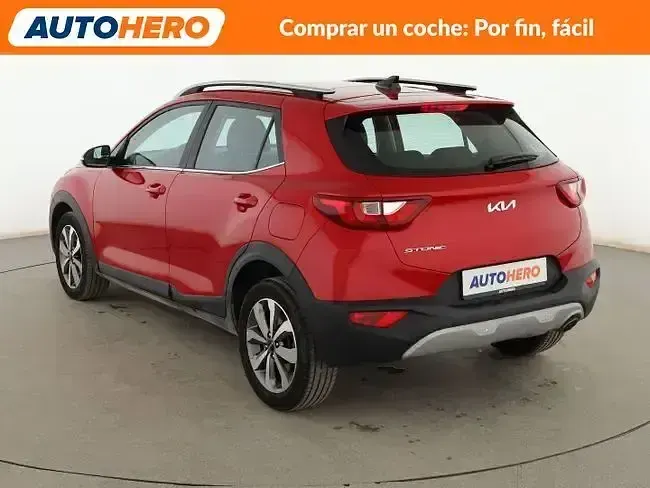 Usado Kia Stonic 84 CV (61 kW) 2022 Rojo SUV