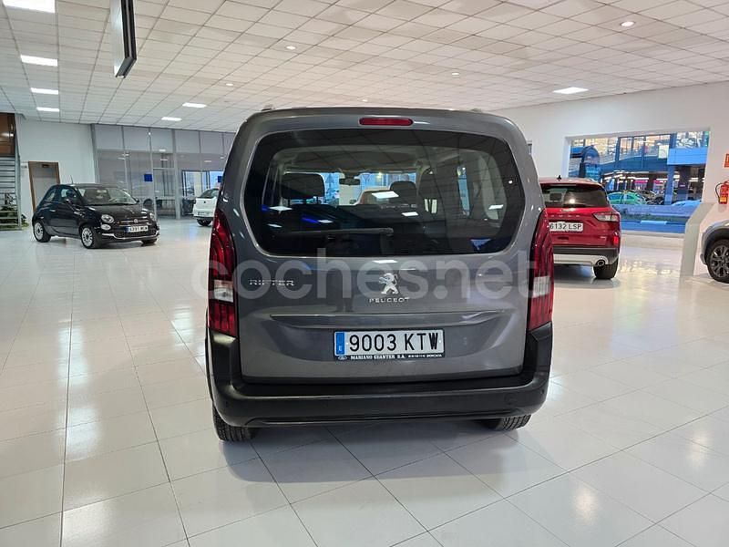 Usado Peugeot Rifter Active 100 CV (73 kW) 2019 Gris / plata Monovolumen