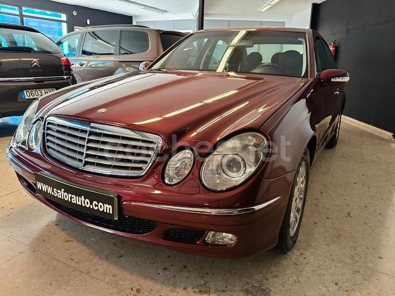 Granate Usado 2004 Mercedes E320 Elegance Berlina | 6500 € (Precio justo) - Imagen 1/4