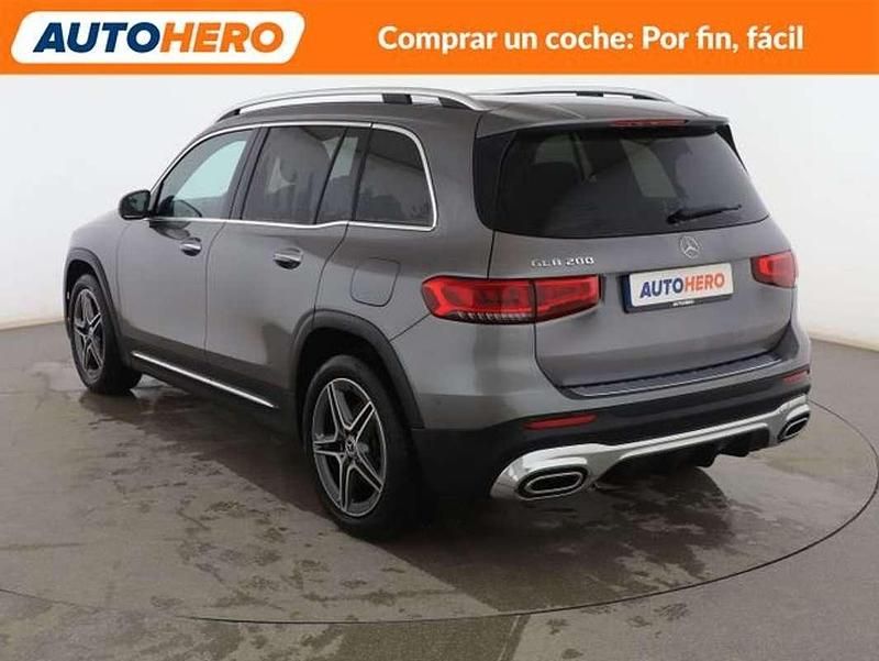 Usado Mercedes GLB200 AMG line 163 CV (119 kW) 2020 Gris SUV