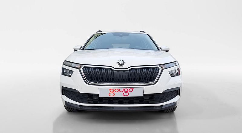Usado Skoda Kamiq Active 110 CV (80 kW) 2022 Blanco SUV