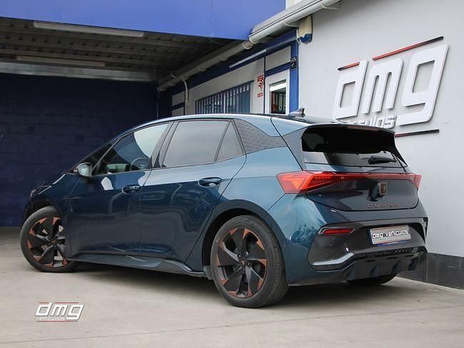 Usado Cupra Born e-Boost 169 kW (231 CV) 2022 Azul Utilitario