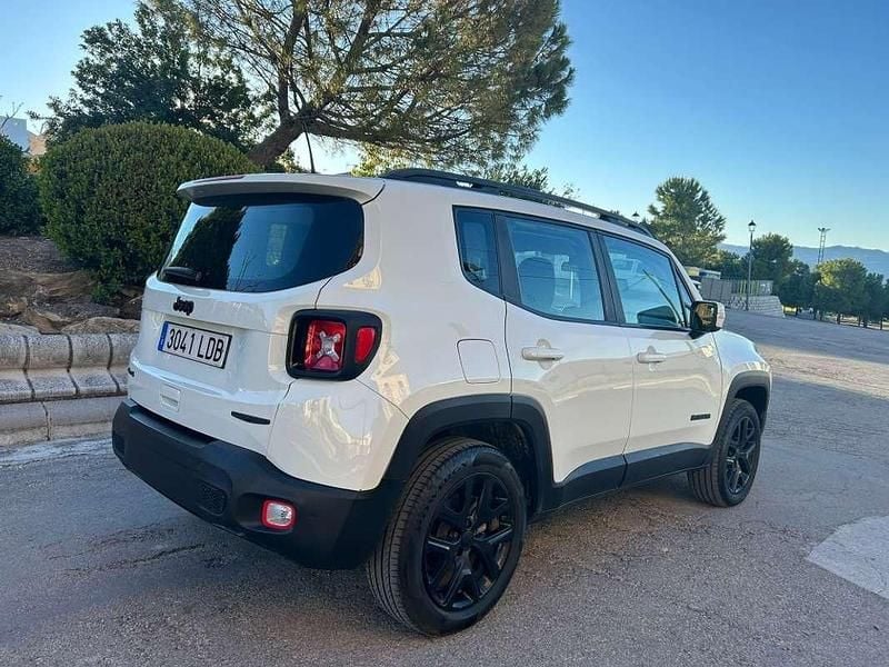Usado Jeep Renegade Night Eagle 140 CV (102 kW) 2020 Blanco SUV