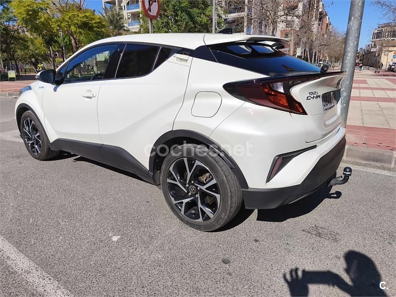 Usado Toyota C-HR Advance 122 CV (89 kW) 2022 Blanco SUV