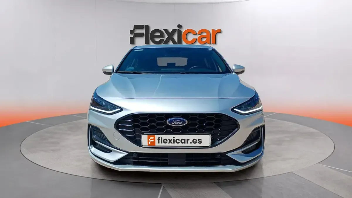 Usado Ford Focus ST-Line 125 CV (91 kW) 2023 Gris Berlina