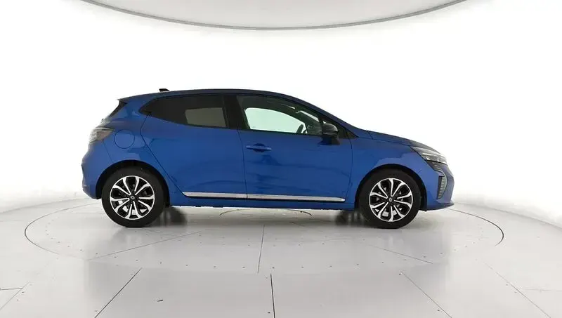 Usado Renault Clio V Techno 100 CV (73 kW) 2025 Azul Berlina