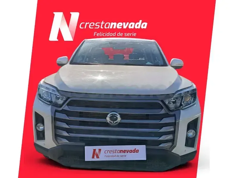 Usado SsangYong Musso 202 CV (148 kW) 2023 Blanco Pickup/Camioneta
