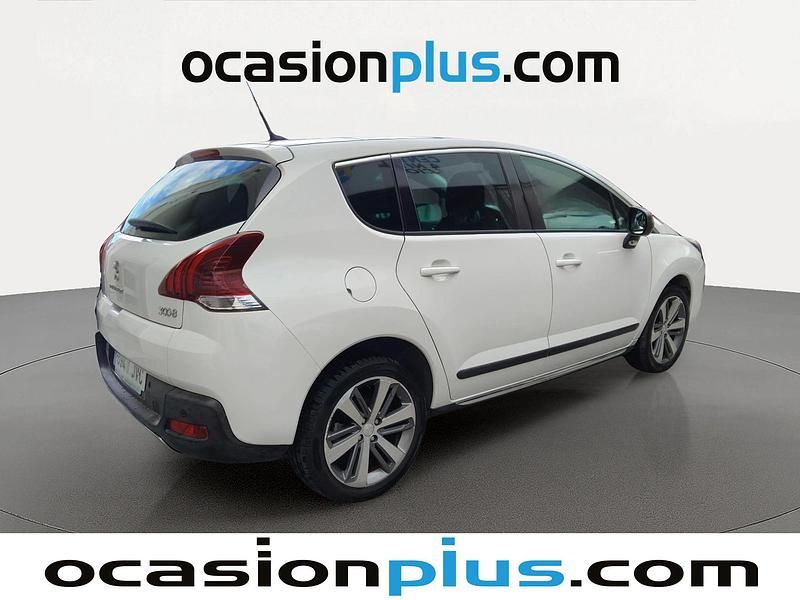 Usado Peugeot 3008 Allure 131 CV (96 kW) 2016 Blanco Utilitario