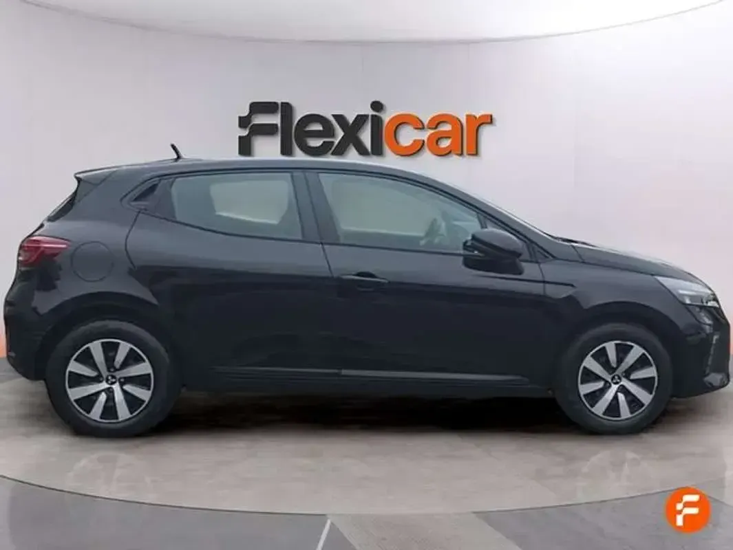 Usado Mitsubishi Colt Motion 67 CV (49 kW) 2024 Negro Utilitario