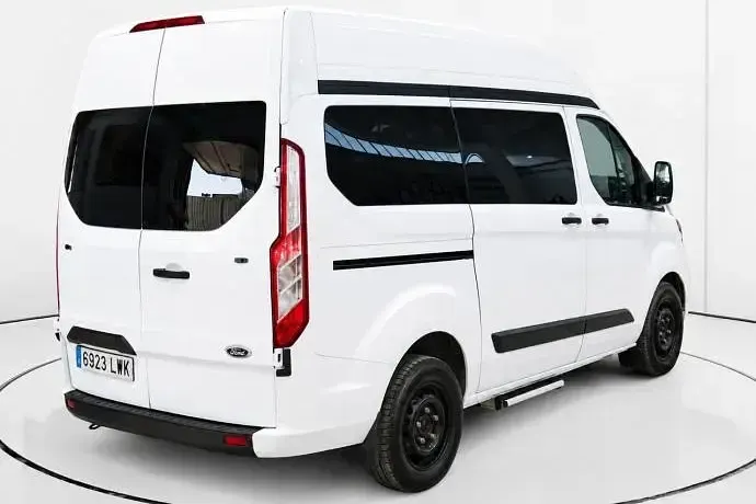 Usado Ford Transit Trend 130 CV (95 kW) 2022 Familiar