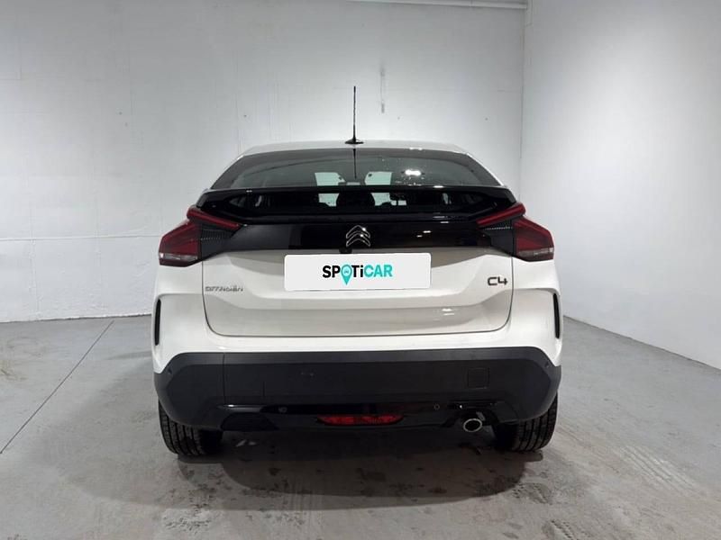 Usado Citroën C4 Feel 130 CV (95 kW) 2022 Blanco Berlina