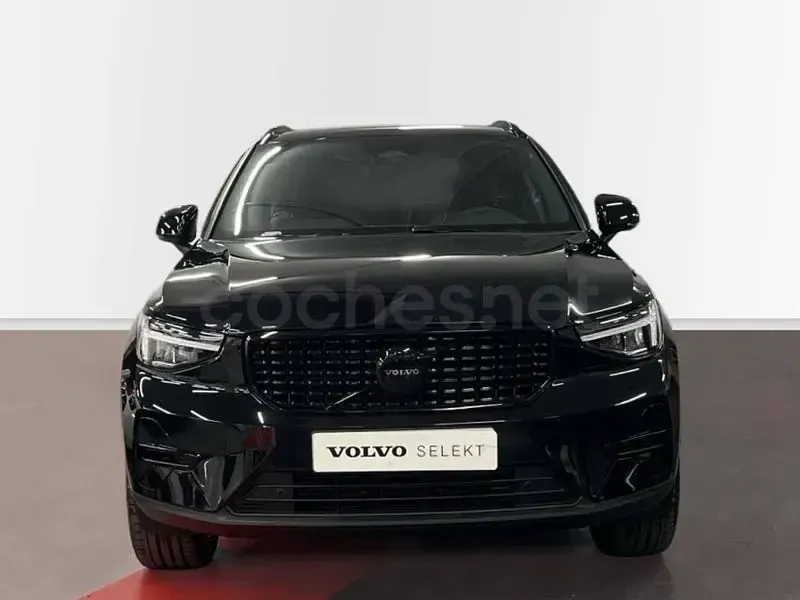 Nuevo Volvo XC40 Plus 163 CV (119 kW) 2026 Negro SUV