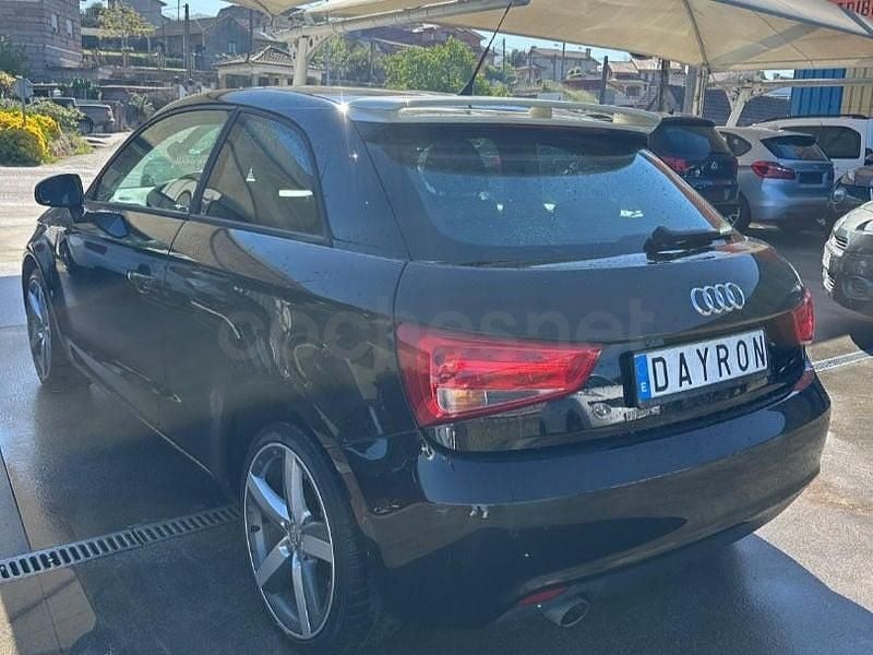 Usado Audi A1 Ambition 105 CV (77 kW) 2012 Negro Utilitario