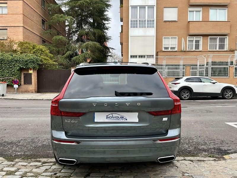 Usado Volvo XC60 Inscription 341 CV (250 kW) 2021 Gris / plata SUV