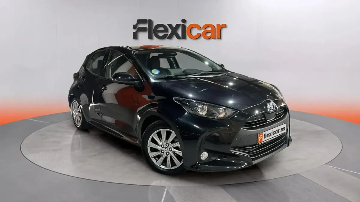 Usado Toyota Yaris Hybrid Active 116 CV (85 kW) 2023 Berlina