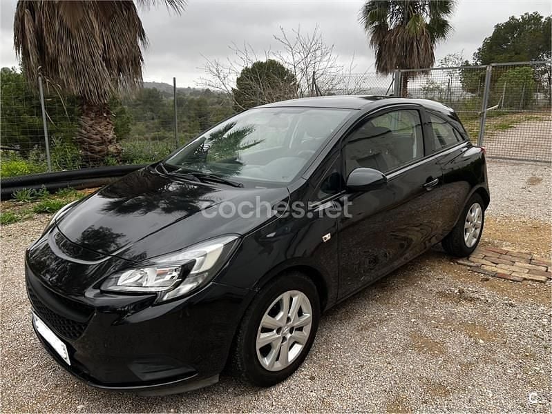 Usado Opel Corsa Expression 75 CV (55 kW) 2015 Negro Utilitario