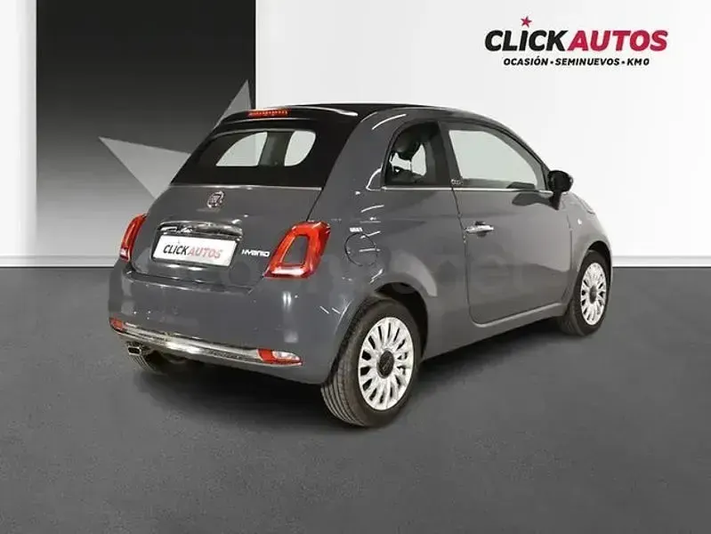 Usado Fiat 500C Dolcevita 70 CV (51 kW) 2022 Gris / plata Descapotable