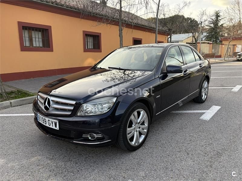 Usado Mercedes C220 Avantgarde 170 CV (125 kW) 2010 Azul Berlina