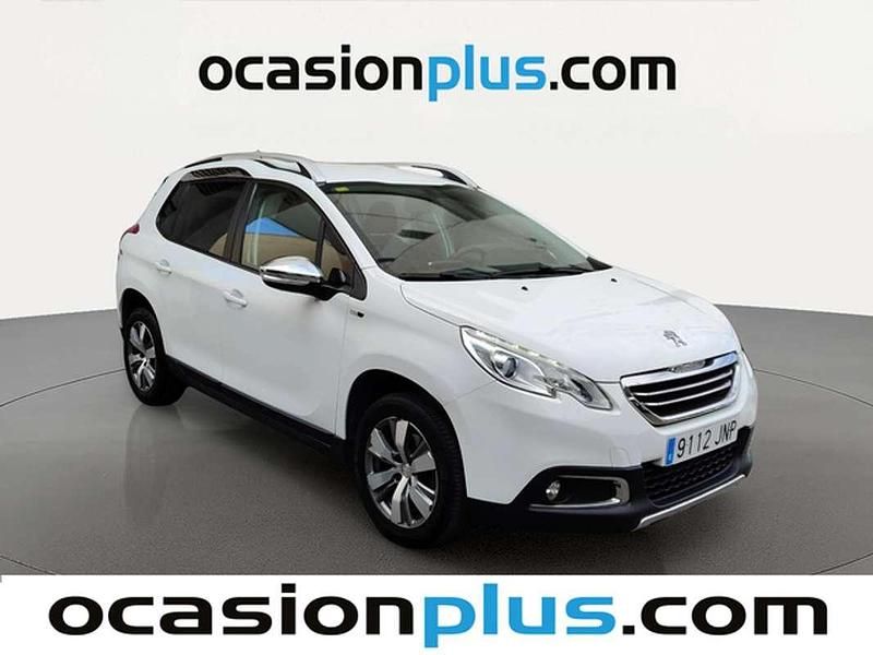 Usado Peugeot 2008 Style 110 CV (80 kW) 2016 Blanco SUV