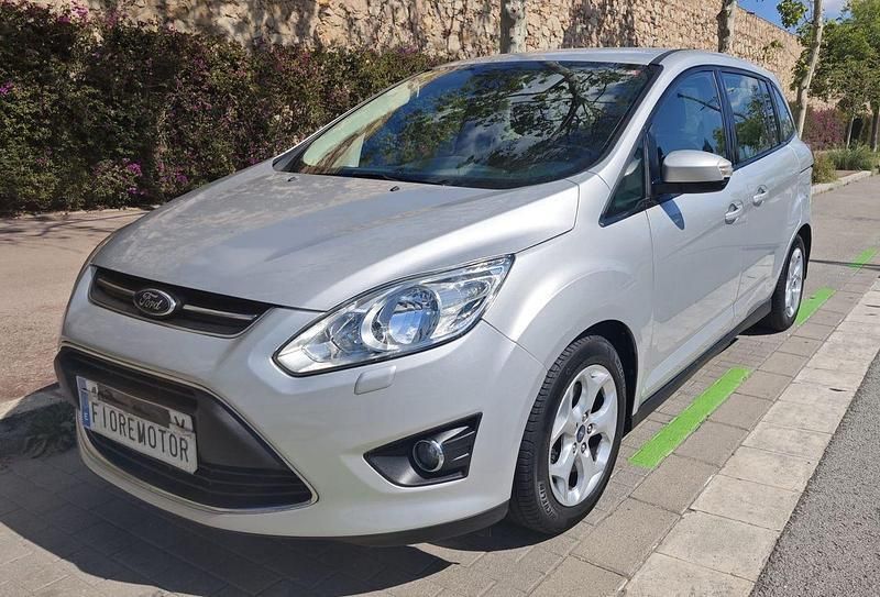 Gris Usado 2013 Ford Grand C-Max Trend Monovolumen | 9000 € (Precio justo) - Imagen 1/4