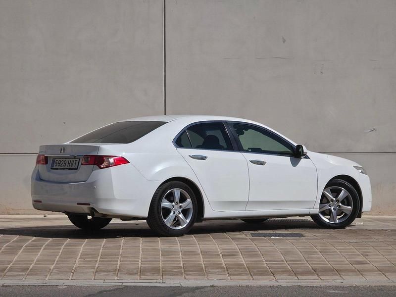 Usado Honda Accord 156 CV (114 kW) 2014 Blanco Berlina