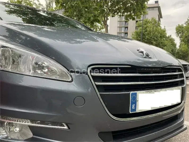 Usado Peugeot 508 SW Active 140 CV (102 kW) 2014 Gris / plata Familiar