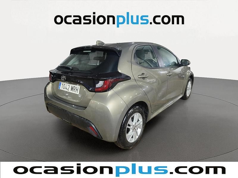 Usado Toyota Yaris Edition 125 CV (91 kW) 2024 Marrón Utilitario