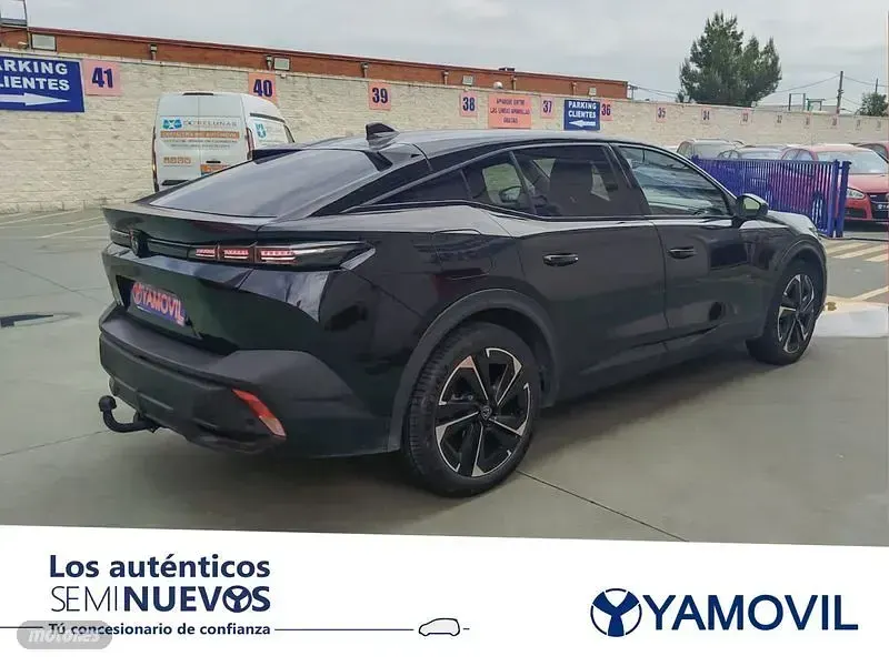 Usado Peugeot 408 Allure 130 CV (95 kW) 2023 Negro SUV