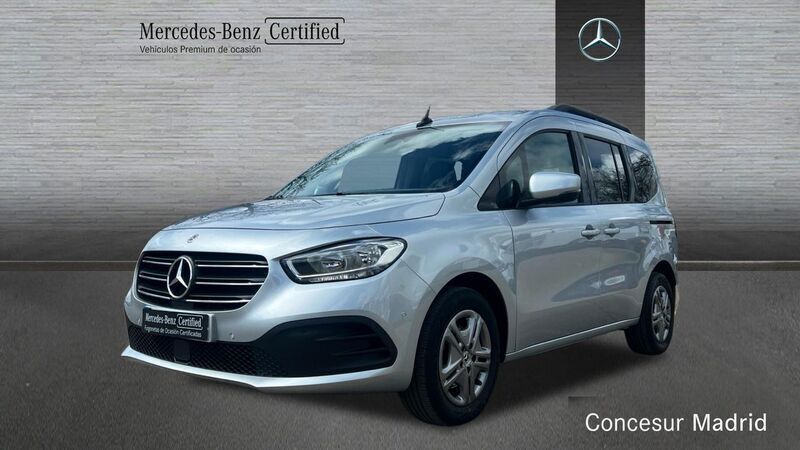 Gris Usado 2024 Mercedes 180 Berlina | 30.205 € - Imagen 1/4