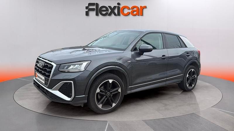 Usado Audi Q2 S-Line 116 CV (85 kW) 2023 Gris SUV