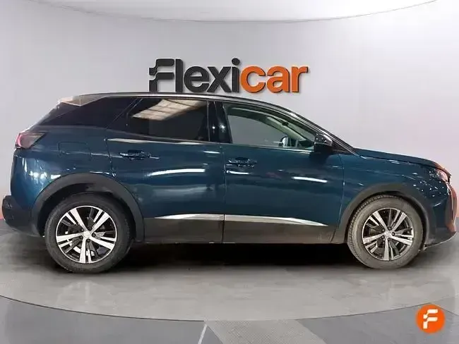 Usado Peugeot 3008 Allure 130 CV (95 kW) 2021 Azul SUV
