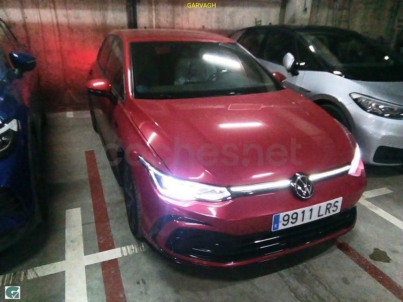 Usado VW Golf VIII R-line 150 CV (110 kW) 2021 Granate Berlina