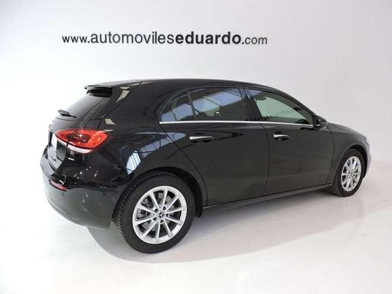 Usado Mercedes A250 218 CV (160 kW) 2022 Negro Berlina
