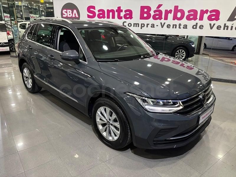 Usado VW Tiguan Life 150 CV (110 kW) 2024 Gris SUV