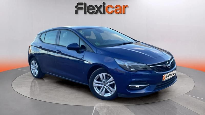 Usado Opel Astra Business Elegance 131 CV (96 kW) 2020 Azul Berlina