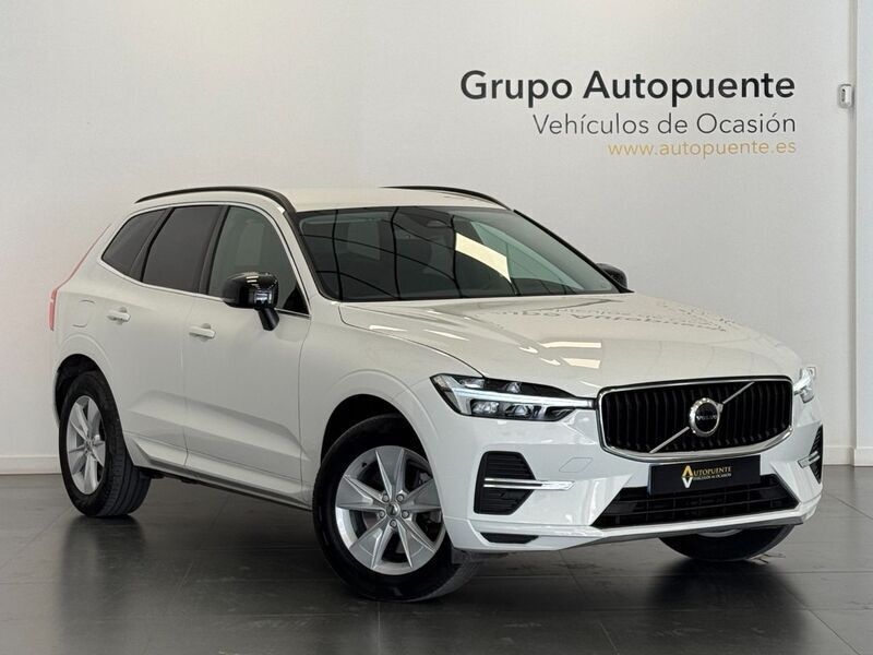 Blanco Usado 2021 Volvo XC60 Momentum SUV | 29.990 € (Precio justo) - Imagen 1/4