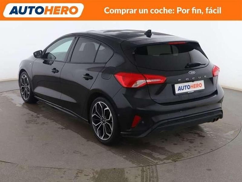 Usado Ford Focus ST-Line 125 CV (91 kW) 2020 Negro Utilitario