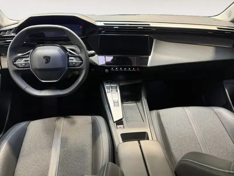 Usado Peugeot 308 Allure 130 CV (95 kW) 2023 Azul