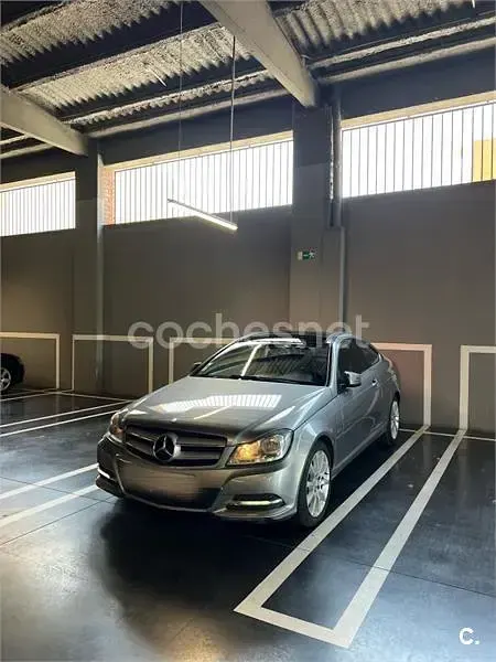 Używany Mercedes C220 170 KM (125 kW) 2012 Szary Coupe